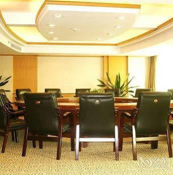 צ'נגדו Wu Liang Ye Grand Hotel מראה חיצוני תמונה